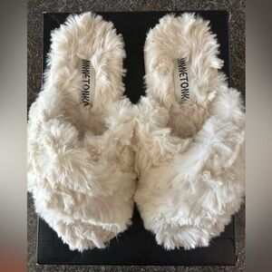 Minnetonka Cream Slippers with Plush Texture and Open Back Design